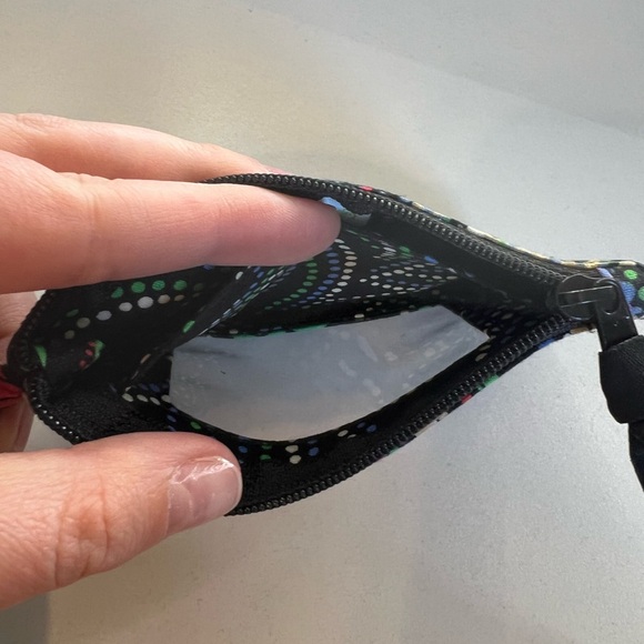 Vera Bradley Colorful Patterned Kiev Paisley Zip ID Case with Key Ring & Lanyard - Picture 6 of 8